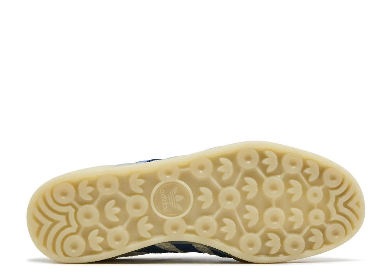 Gazelle Indoor “Off white Focus Blue”