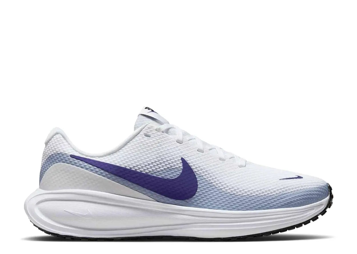 Nike Revolution 8