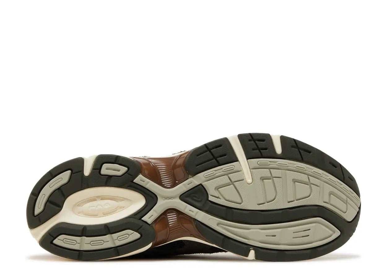 Asics Gel 1130 x HAL Studios